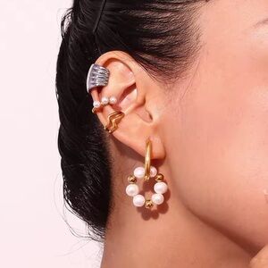 ◾️18k Gold Plated FreshWater Pearl Beads U Shape Earrings